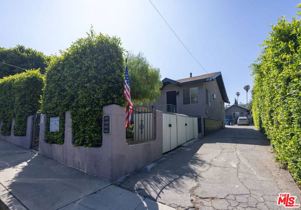 Los Angeles, CA 90065,3428 Isabel DR