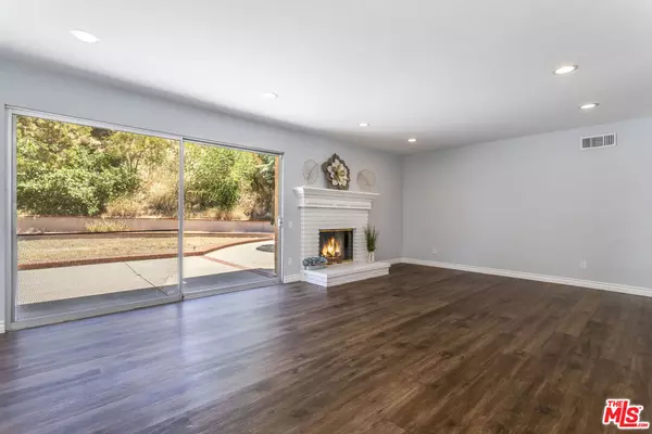 Granada Hills, CA 91344,17133 Lorillard ST