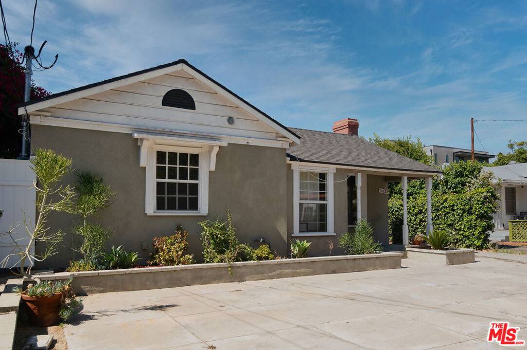 10829 Kling ST, Toluca Lake, CA 91602