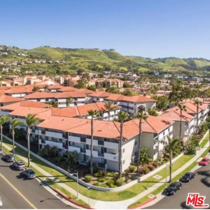 Rancho Palos Verdes, CA 90275,6600 Beachview DR #211