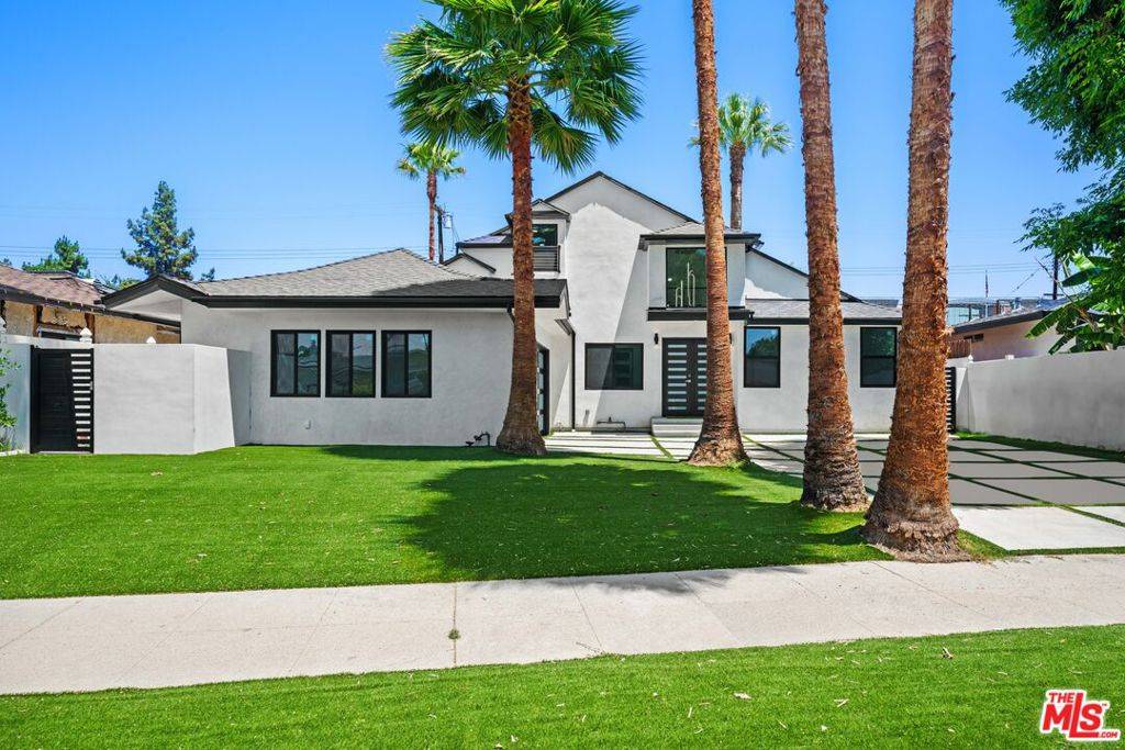 16113 Gledhill ST, North Hills, CA 91343