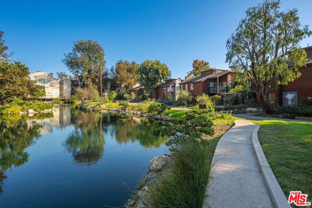 Culver City, CA 90230,4628 Maytime LN