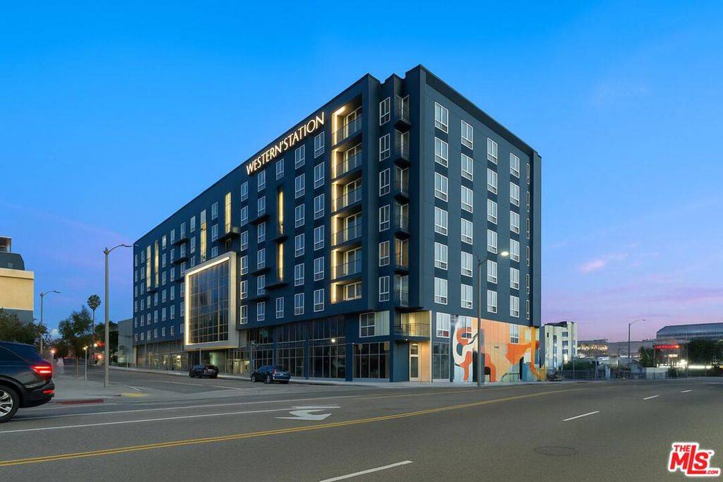 800 Western Avenue #707, Los Angeles, CA 90005