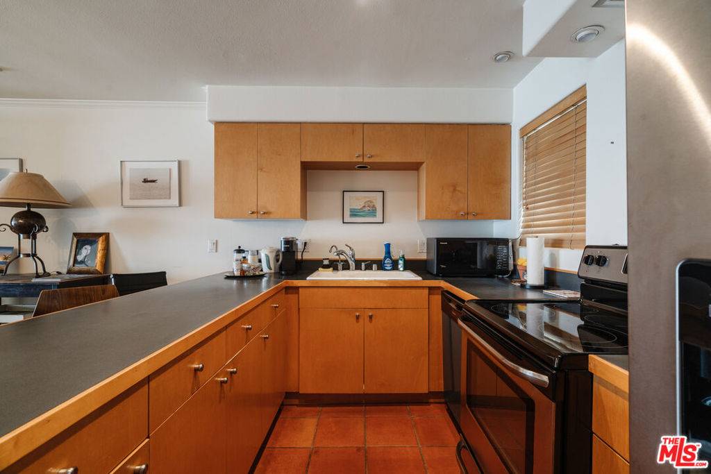 Malibu, CA 90265,18203 Coastline DR #7