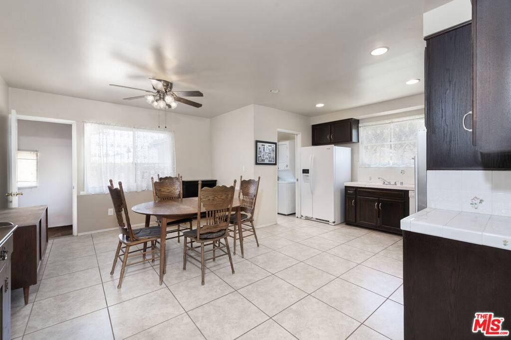 Porter Ranch, CA 91326,18438 Los Alimos ST