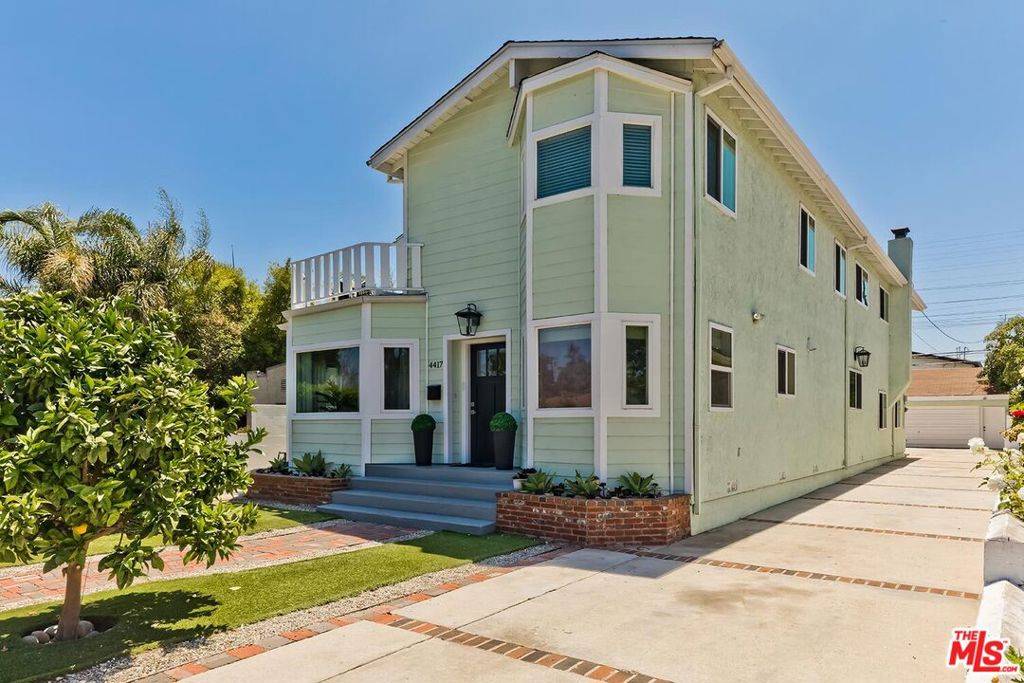 Los Angeles, CA 90066,4417 Campbell DR