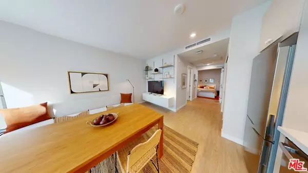 Los Angeles, CA 90012,200 Mesnager ST #640
