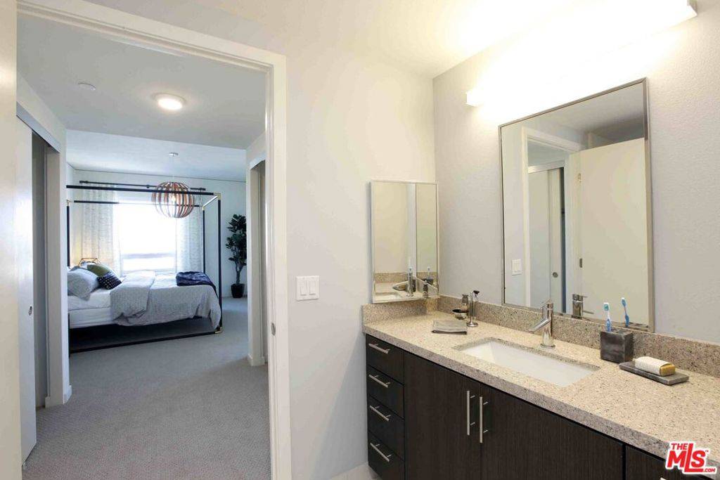 Long Beach, CA 90802,707 E Ocean BLVD #0501