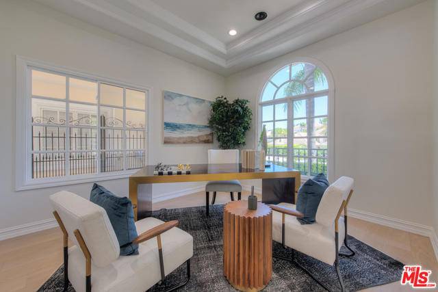 Tarzana, CA 91356,3791 WINFORD DR