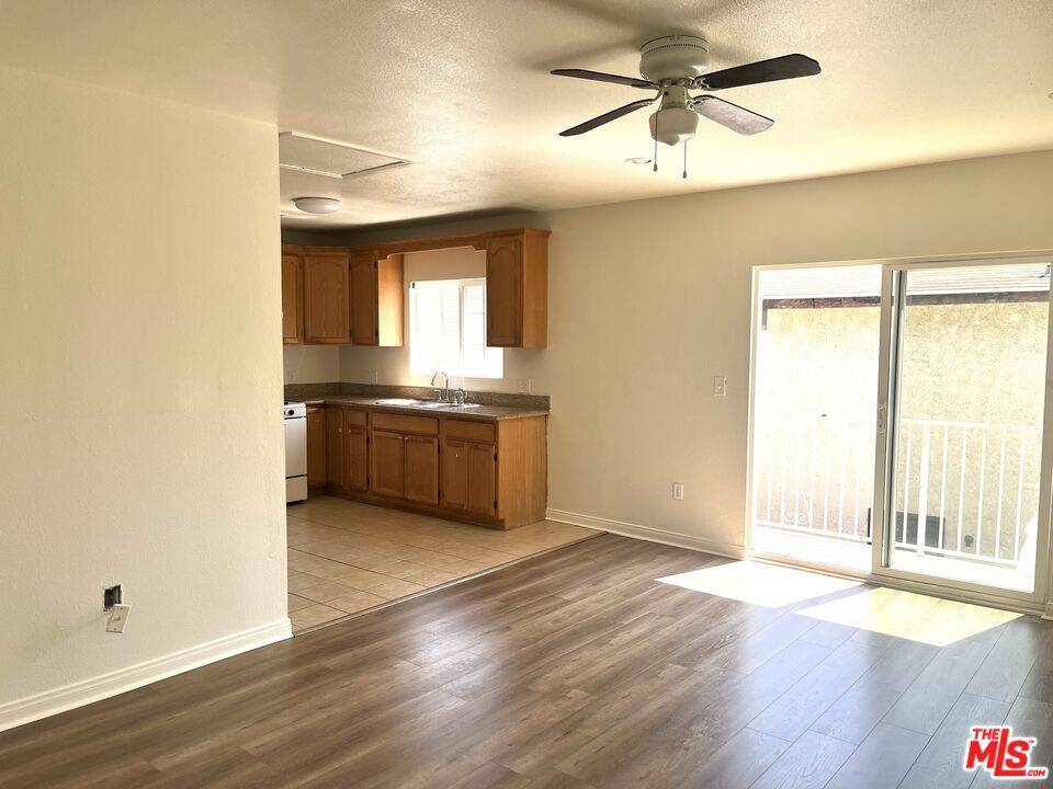 1256 W 25th ST #B, Los Angeles, CA 90007