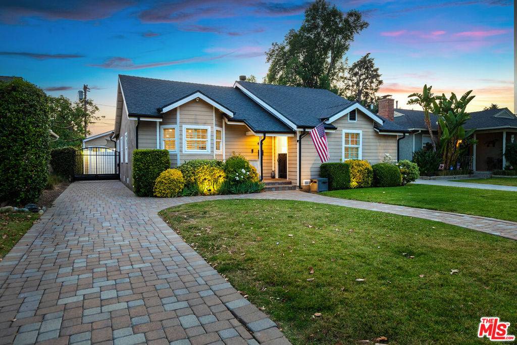 Valley Glen, CA 91401,5711 Colbath AVE