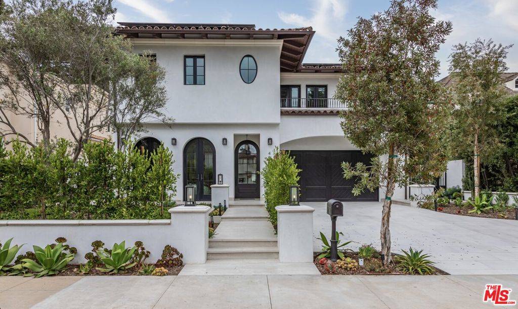 Santa Monica, CA 90402,409 21st ST