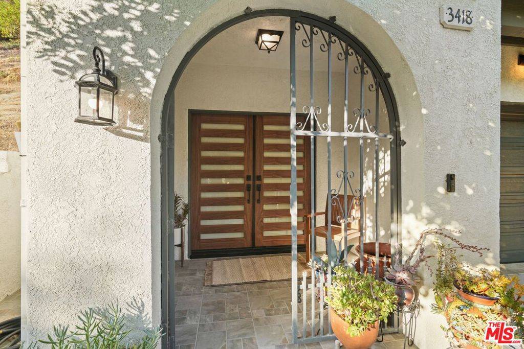 Topanga, CA 90290,3418 Dorothy RD
