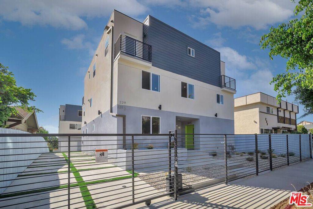 229 N Park View ST #B, Los Angeles, CA 90026