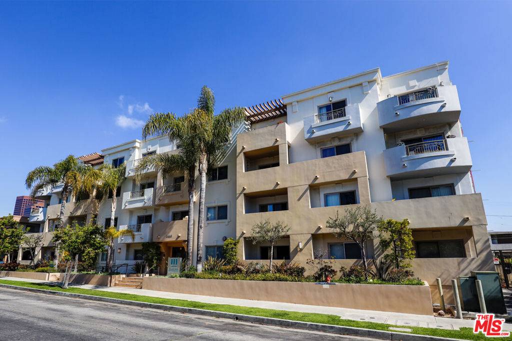 1446 Armacost AVE #107, Los Angeles, CA 90025