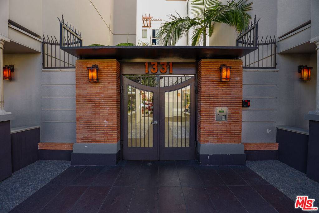 1331 Amherst AVE #207, Los Angeles, CA 90025
