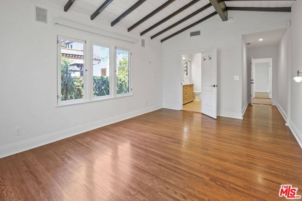 Los Angeles, CA 90048,6527 W 5th ST