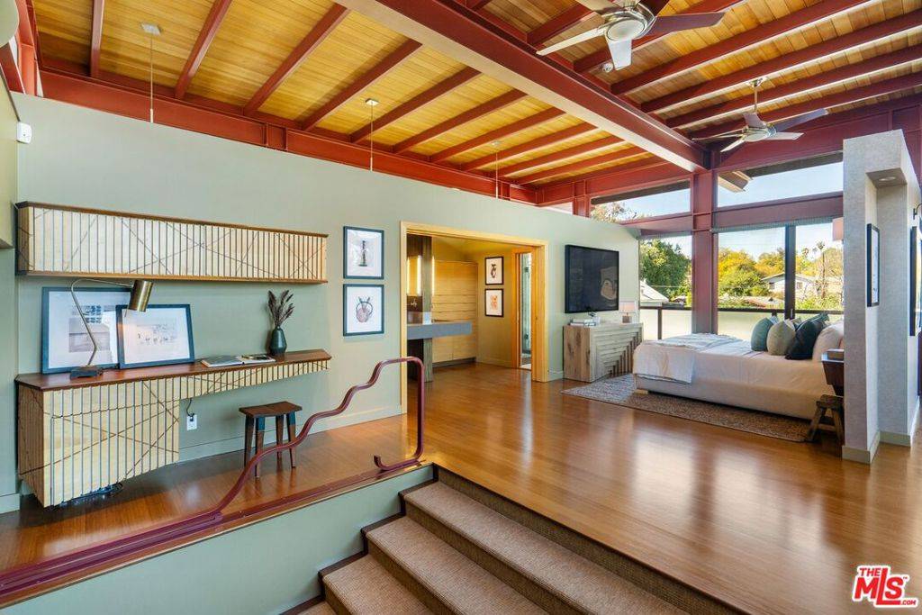 1104 Mission ST, South Pasadena, CA 91030