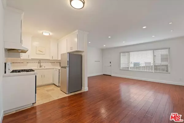 Santa Monica, CA 90405,2431 3rd ST #2