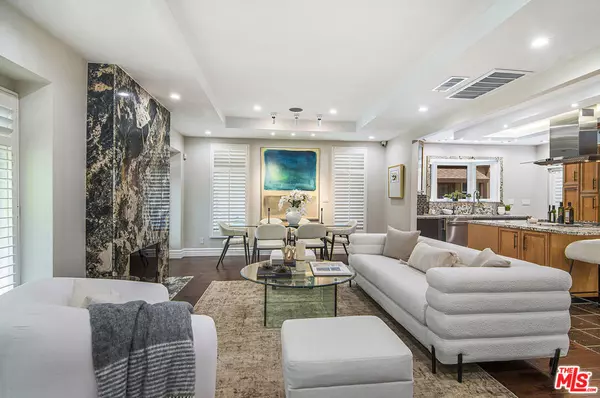 Los Angeles, CA 90035,1067 Hi Point ST