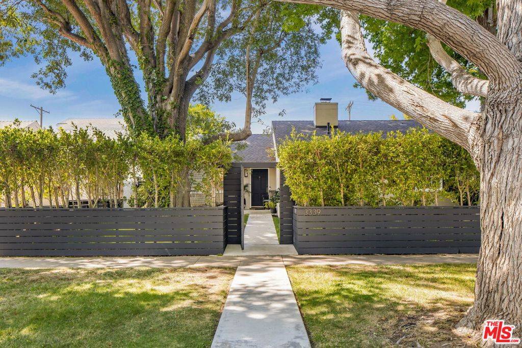 Los Angeles, CA 90066,3339 Mclaughlin AVE