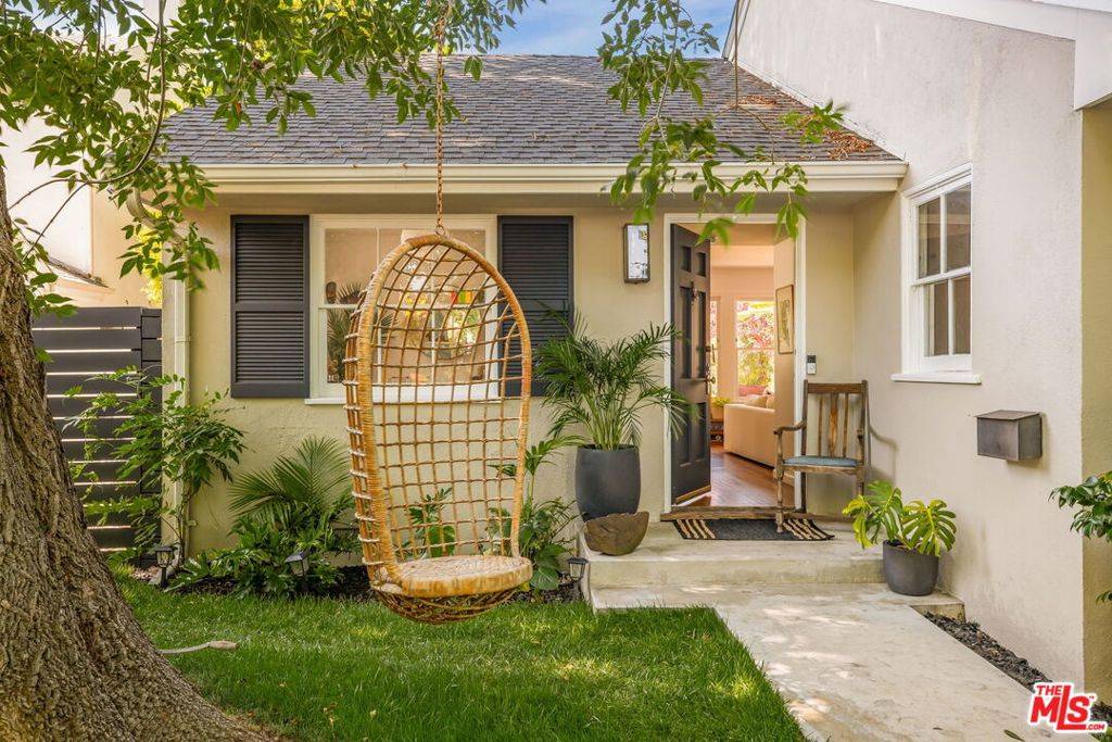 Los Angeles, CA 90066,3339 Mclaughlin AVE