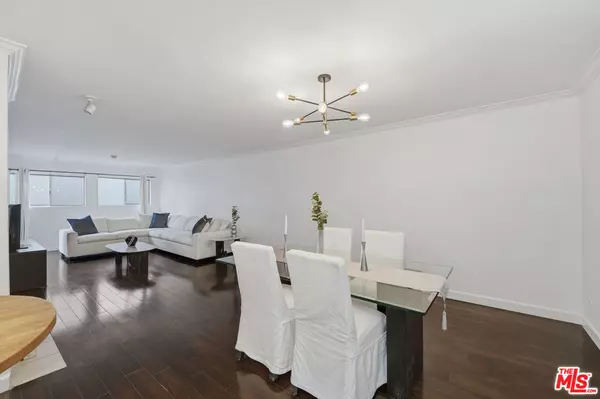 Los Angeles, CA 90034,10732 Woodbine ST #3