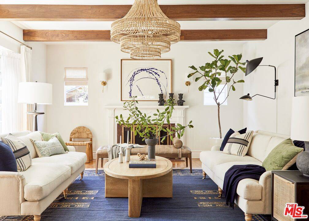 2401 N Vermont AVE, Los Angeles, CA 90027