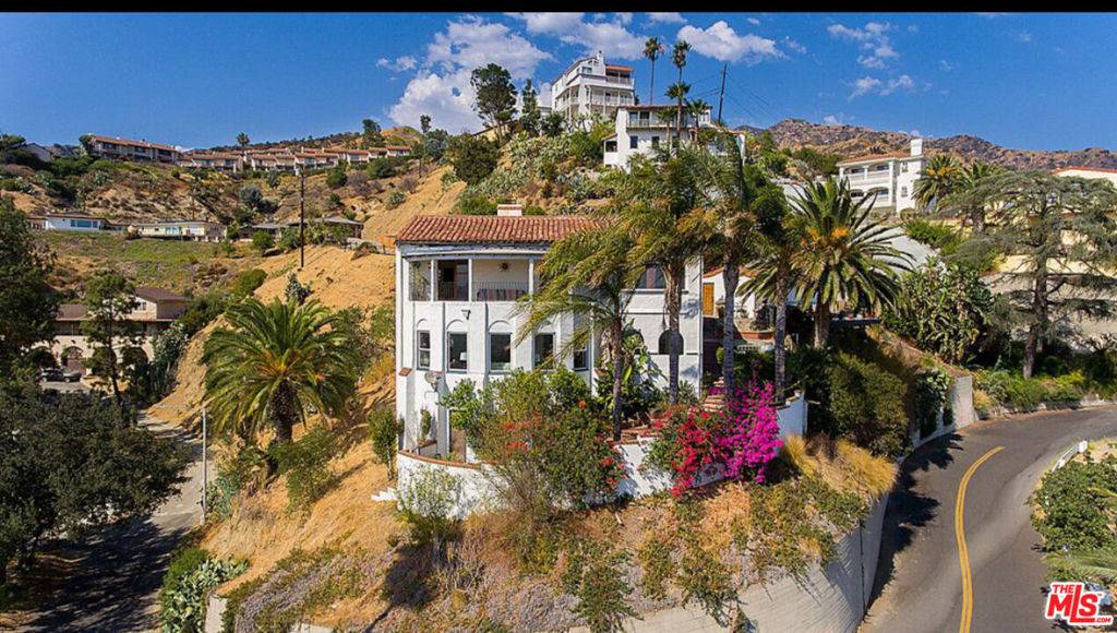 1 Skyline DR, Burbank, CA 91501