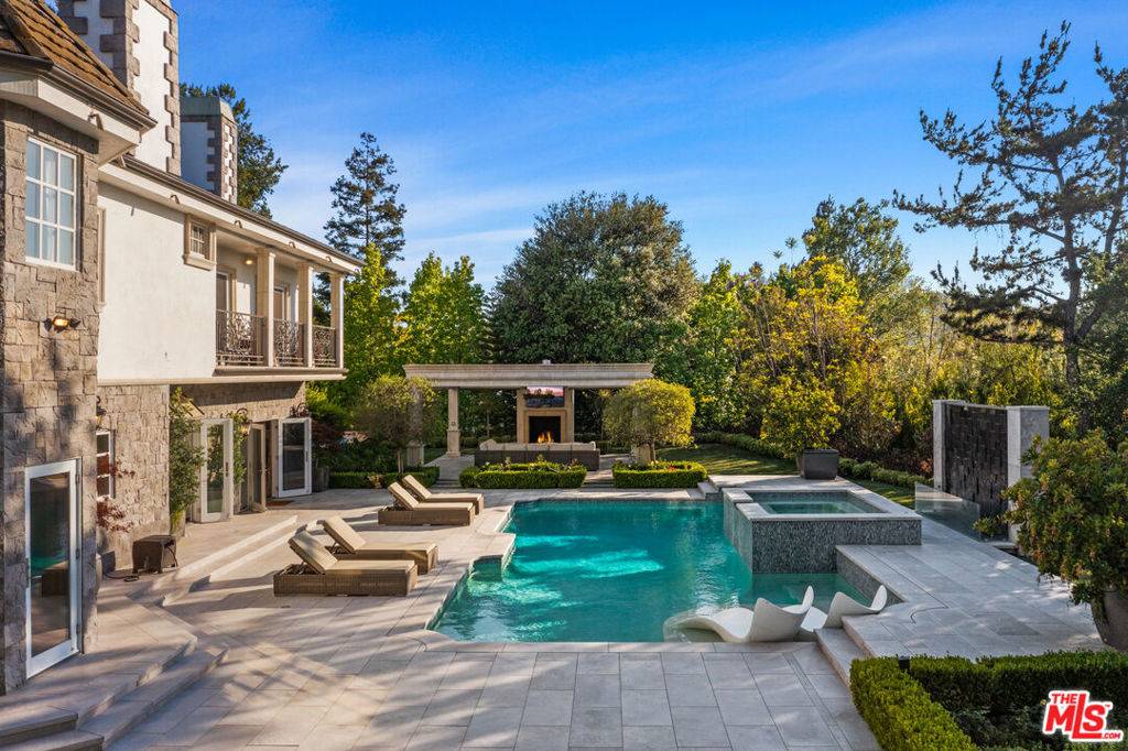 3170 KINGS CT, Los Angeles, CA 90077