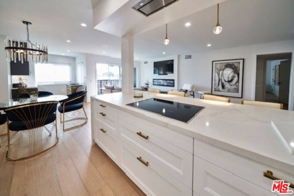 West Hollywood, CA 90069,1121 N Olive DR #115