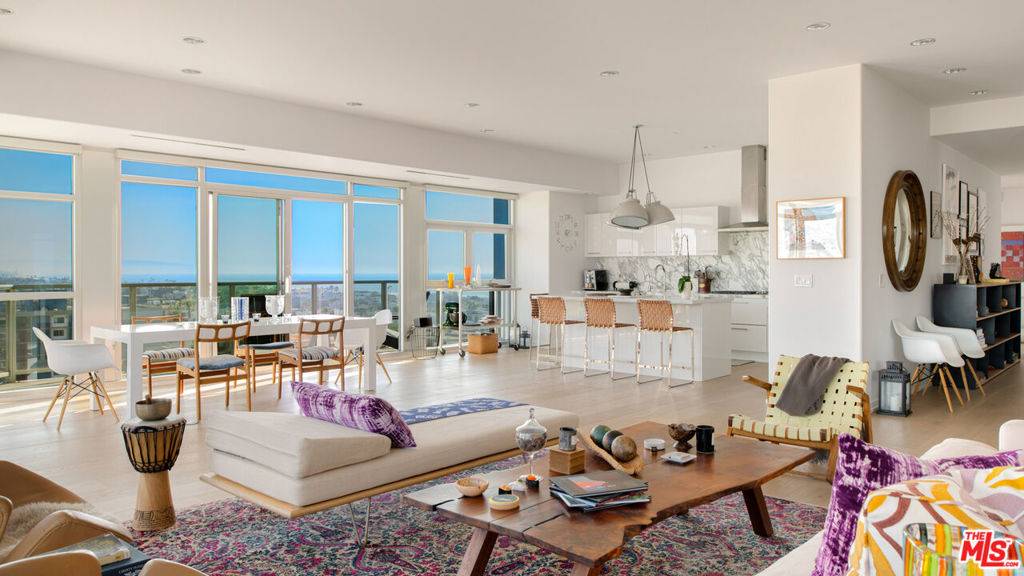 3111 Via Dolce #903, Marina Del Rey, CA 90292