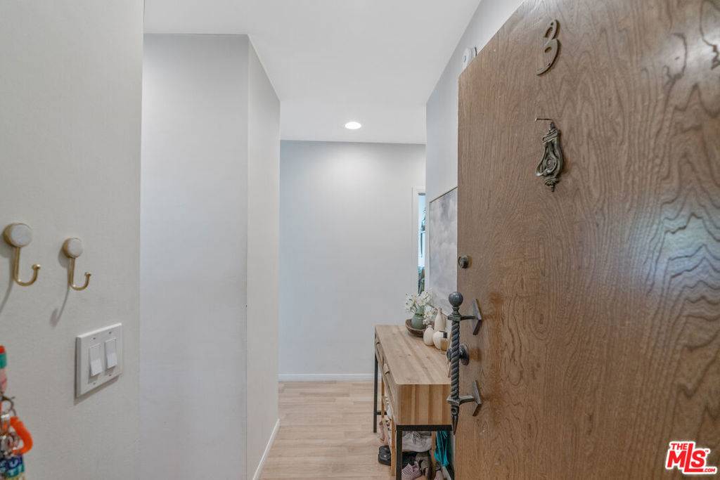 Venice, CA 90291,100 S Venice BLVD #3