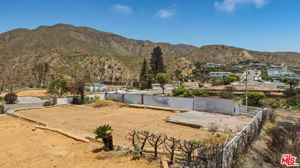 Malibu, CA 90265,18348 Clifftop WAY