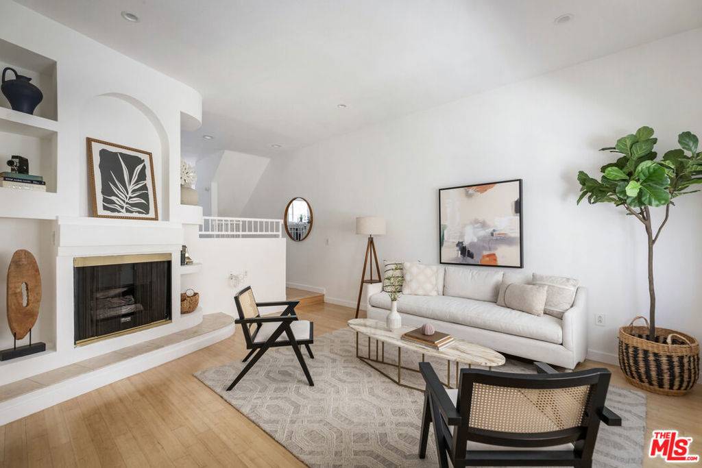 11536 Burbank BLVD #103, North Hollywood, CA 91601