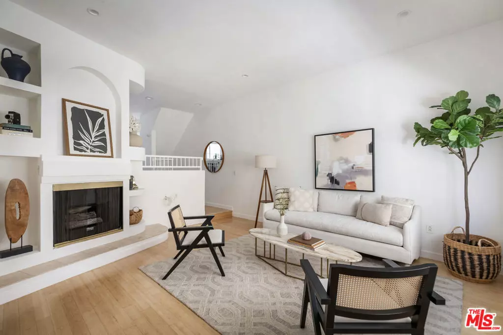 North Hollywood, CA 91601,11536 Burbank BLVD #103