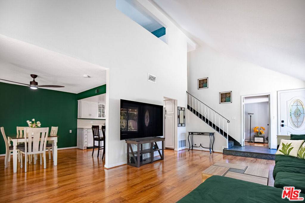 Valencia, CA 91354,27003 Rio Prado DR