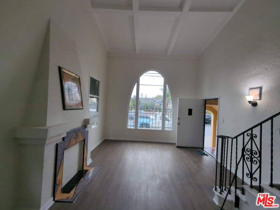 Long Beach, CA 90813,1203 E 15th ST #1205