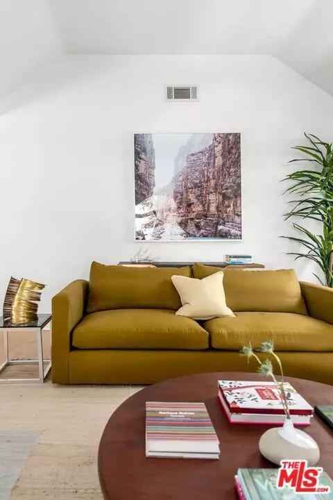 Studio City, CA 91604,4313 Wilkinson AVE