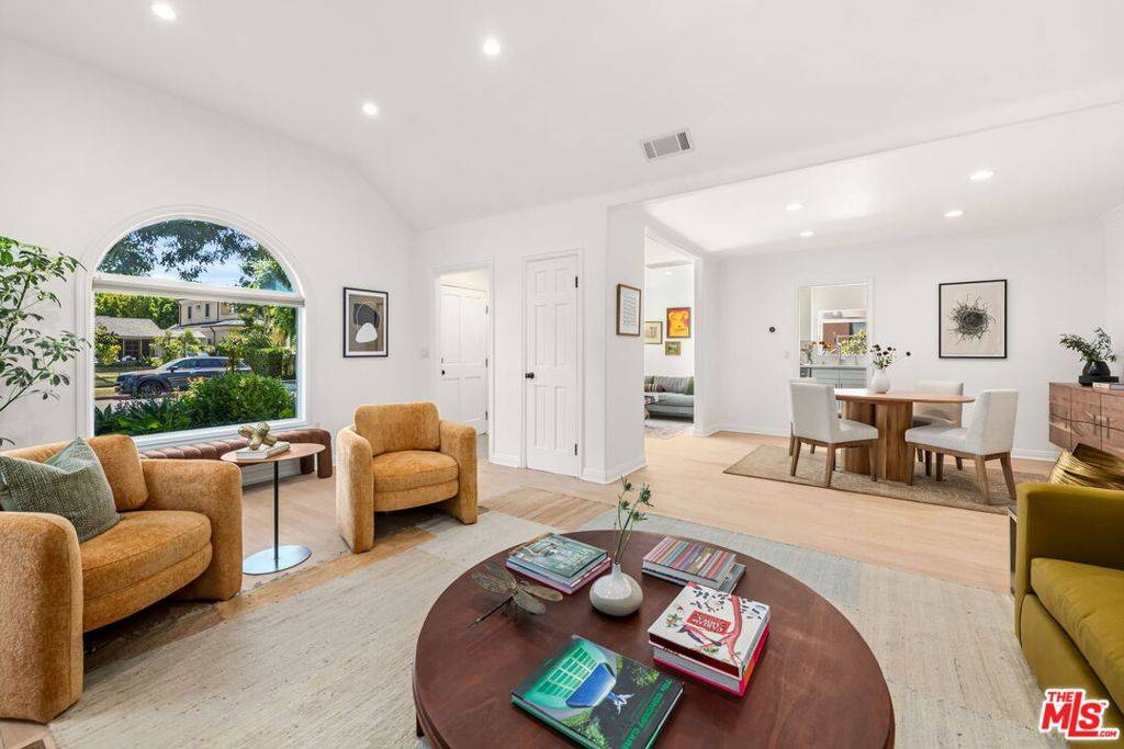 Studio City, CA 91604,4313 Wilkinson AVE