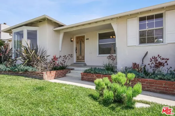 Los Angeles, CA 90045,8150 Kenyon AVE