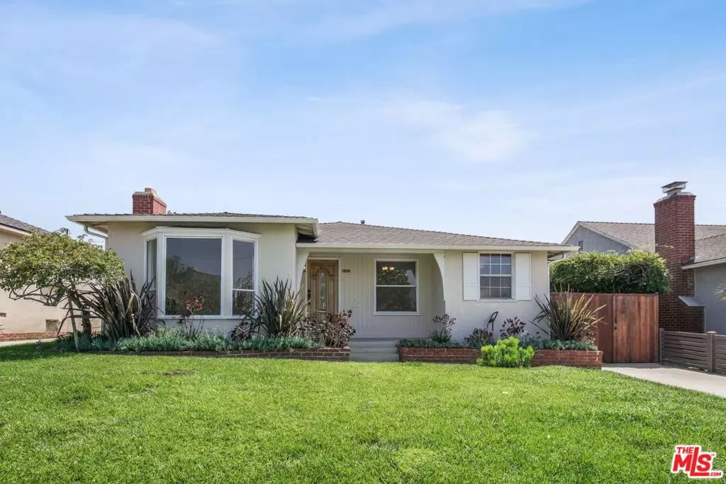 Los Angeles, CA 90045,8150 Kenyon AVE