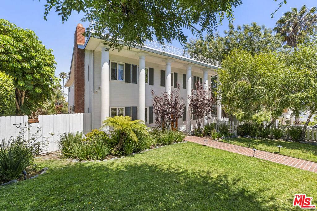 3500 Mountain View AVE, Los Angeles, CA 90066