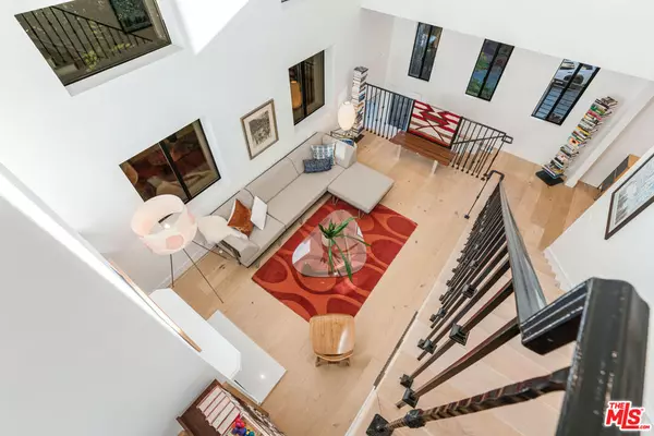 Los Angeles, CA 90027,3850 Udell CT