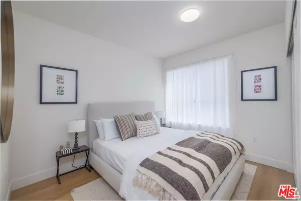 Los Angeles, CA 90025,1822 Overland AVE #403