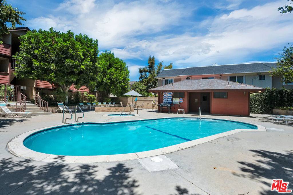 10220 De Soto AVE #24, Chatsworth, CA 91311