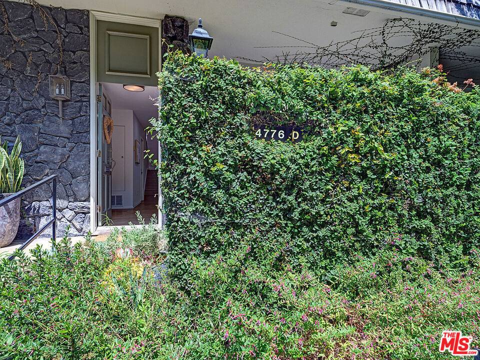 Marina Del Rey, CA 90292,4776 La Villa Marina #D