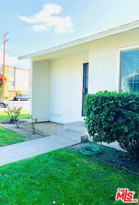 Van Nuys, CA 91401,6319 Fulton AVE