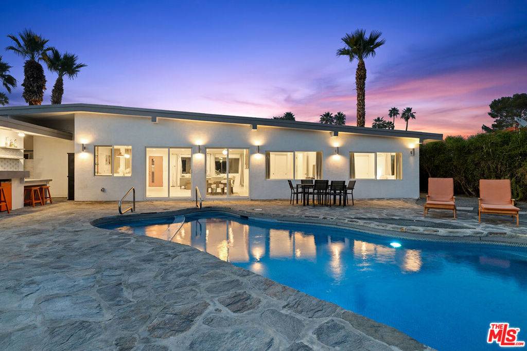 Palm Desert, CA 92260,74085 Setting Sun TRL