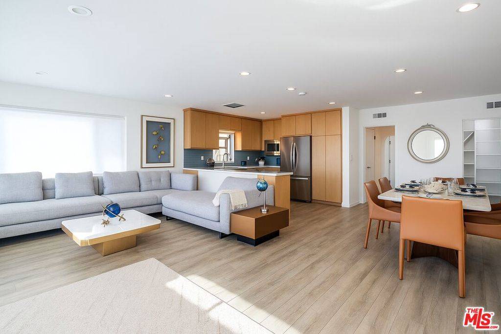 Long Beach, CA 90802,26 5th PL